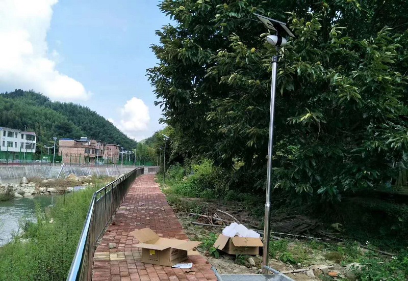 江西太阳能路灯-春茧灯工程